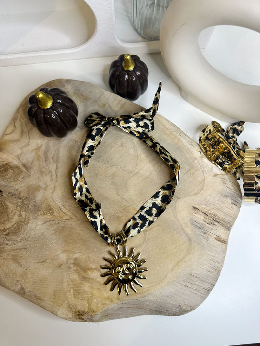 Collier Ivy